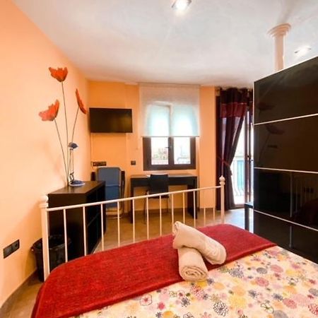 Apartamentos Turisticos Graus Ngoại thất bức ảnh